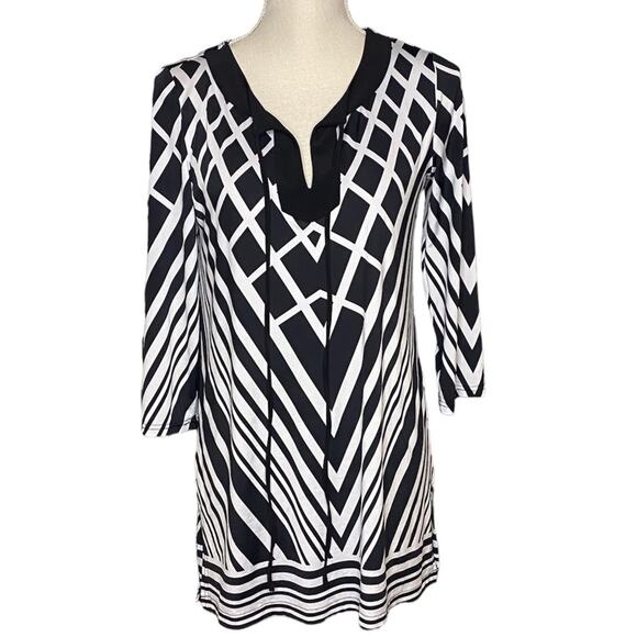 Peter Nygard Black and White Geometric Tunic Size S - Picture 1 of 8